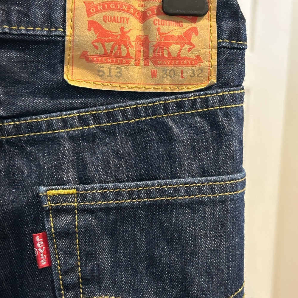 Men's Dark Blue Levi’s 513 Jeans - Picture 3 of 3